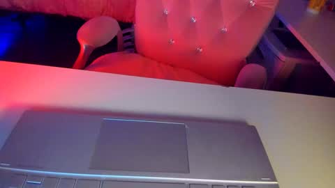 Ashley online show from November 4, 2025, 12:43 am