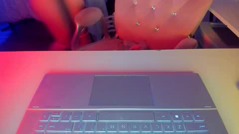 Ashley online show from December 18, 2025, 10:38 pm