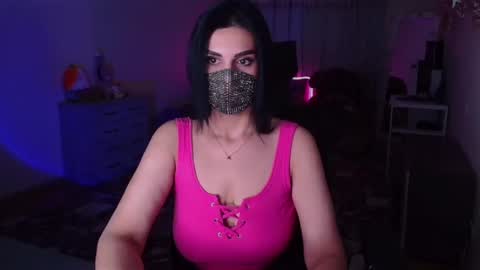   Yasmina   online show from December 5, 2024, 7:27 am