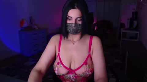   Yasmina   online show from December 6, 2024, 4:58 am