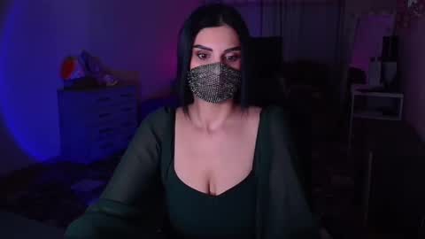   Yasmina   online show from December 10, 2024, 4:13 am