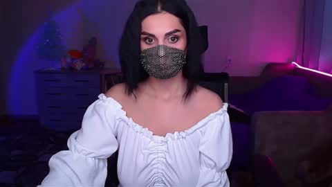   Yasmina   online show from January 15, 2025, 6:22 am