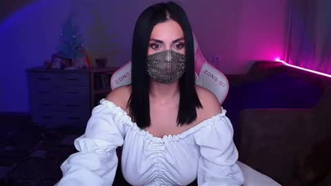   Yasmina   online show from February 1, 2025, 3:52 am