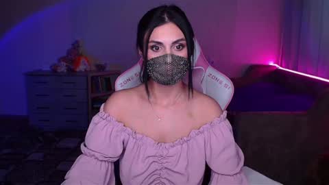   Yasmina   online show from February 12, 2025, 8:38 am