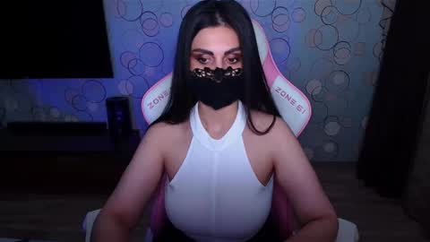   Yasmina   online show from June 5, 2026, 7:36 am