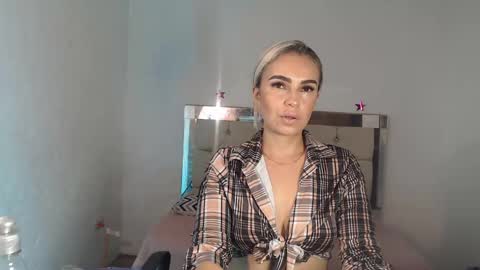 ashley__tylor online show from February 23, 2025, 2:18 am