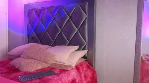 Ashley online show from January 7, 2026, 6:05 am