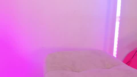 ashley_js online show from April 18, 2026, 7:07 pm