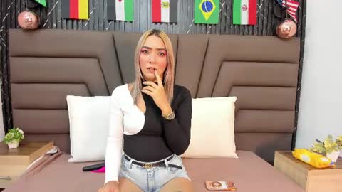 ashley_miller26 online show from June 24, 2026, 9:41 am
