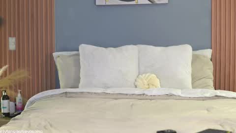  Ashley  online show from February 11, 2025, 4:11 am