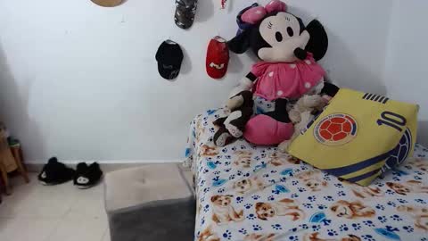 ashley pink11 online show from April 22, 2026, 10:55 pm