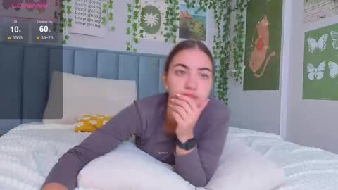 Ashle online show from November 6, 2025, 4:35 am