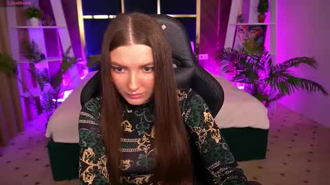 ashleybaee online show from October 25, 2025, 1:18 pm