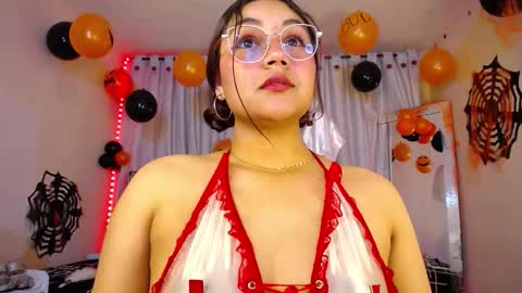 Ashlei Evanz online show from October 22, 2025, 4:57 am