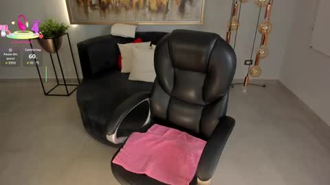 Ashley Jhonson  online show from April 24, 2026, 12:02 am