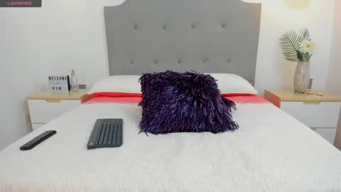 Snapshot of ashleyknightt chatting on December 13, 2024, 6:49 pm Ashley knight online show from December 13, 2024, 6:49 pm