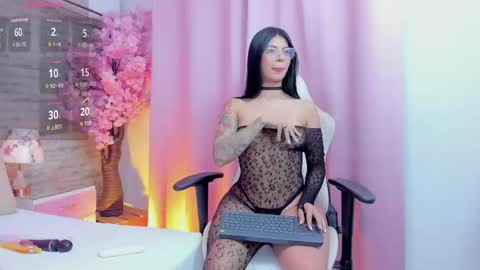 ashleynelsonn online show from June 6, 2026, 10:25 pm