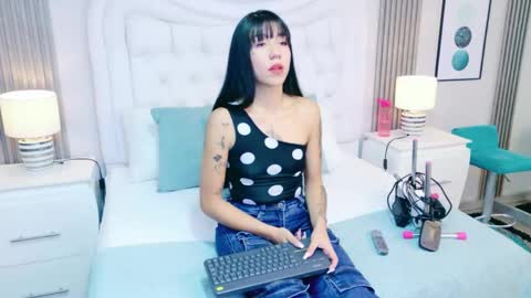 Snapshot of ashleyroberh chatting on April 24, 2026, 7:38 pm AshleyRoberh online show from April 24, 2026, 7:38 pm