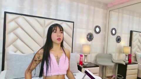 Snapshot of ashleyroberh chatting on April 27, 2026, 7:23 pm AshleyRoberh online show from April 27, 2026, 7:23 pm
