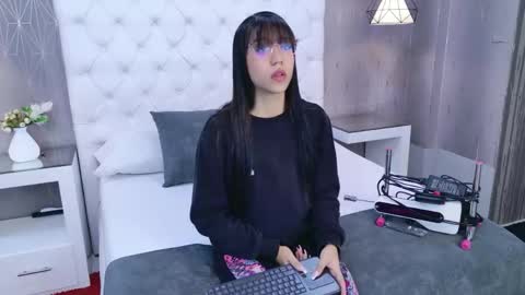 Snapshot of ashleyroberh chatting on May 11, 2026, 7:44 pm AshleyRoberh online show from May 11, 2026, 7:44 pm