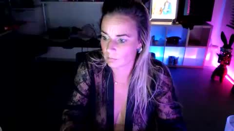 ashleyrosesweet online show from October 20, 2025, 9:04 pm