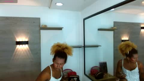 ashleysofiathenison online show from July 13, 2026, 12:52 pm