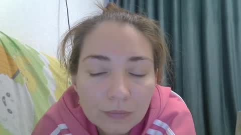 Ashley online show from October 19, 2025, 11:33 am