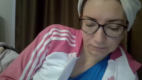 Ashley online show from October 30, 2025, 6:37 am