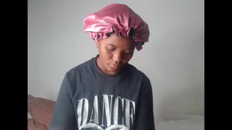 ashleyt255 online show from October 15, 2025, 11:27 pm