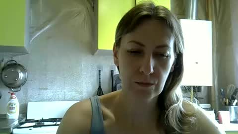 AshleyXHoney online show from June 5, 2026, 7:03 am