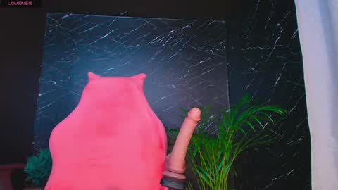 Ashleyy18   online show from October 7, 2025, 1:03 am