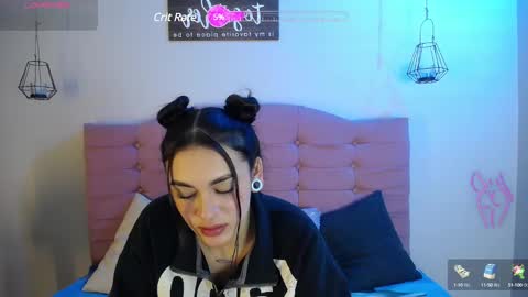 kylie online show from February 26, 2025, 3:32 am