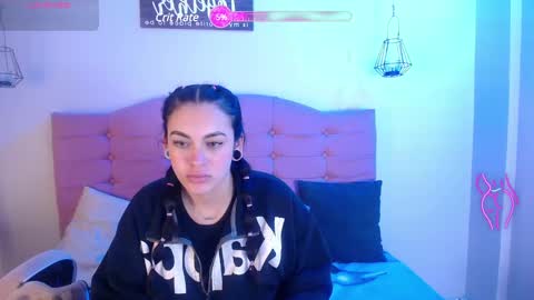 kylie online show from March 4, 2025, 3:33 am