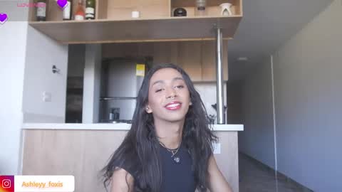Snapshot of ashleyyfox_ chatting on May 24, 2026, 10:15 pm Ashley Fox online show from May 24, 2026, 10:15 pm