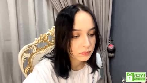 Anna online show from March 4, 2026, 7:53 pm