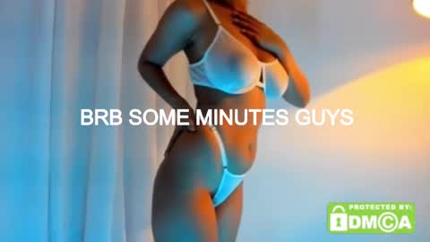 ashllovee online show from October 4, 2025, 12:03 pm