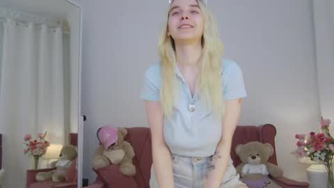 ashly_cherry online show from September 19, 2025, 11:11 am