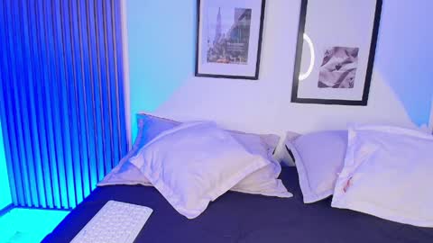    online show from April 12, 2026, 2:05 am