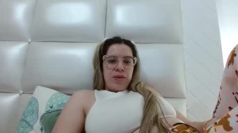 AshlyMoon online show from December 11, 2024, 12:23 am