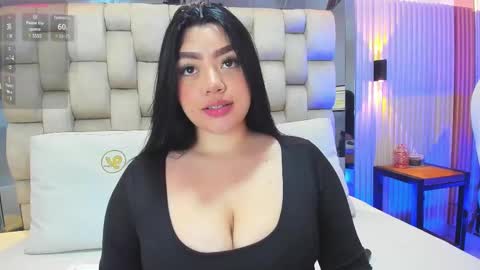 ashlyn online show from February 10, 2025, 3:57 am