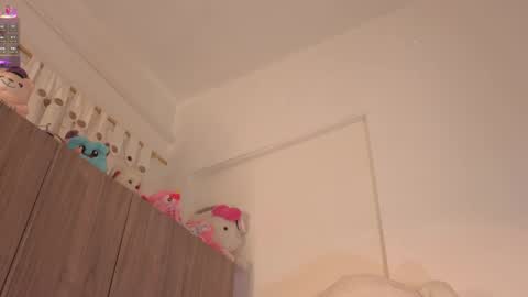 Snapshot of ashlynnlowe_ chatting on June 4, 2026, 9:54 pm Ash online show from June 4, 2026, 9:54 pm