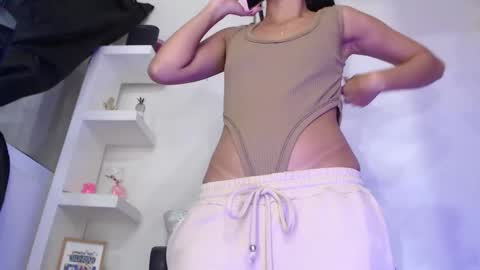  Ashly online show from September 15, 2025, 9:37 pm