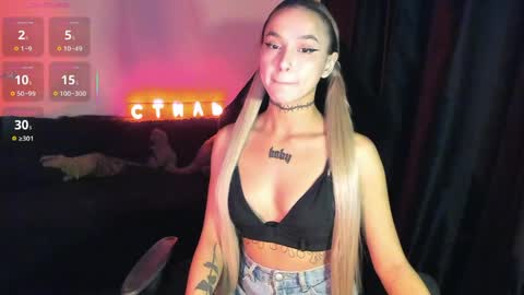 Mila online show from April 15, 2026, 4:52 am