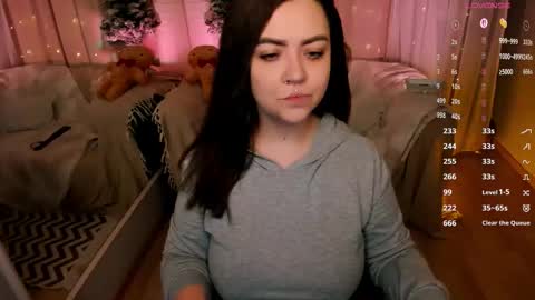 Your girlfriend online show from December 17, 2025, 12:16 am