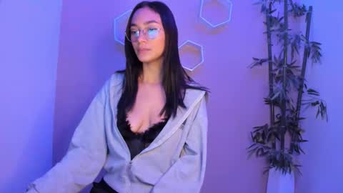 Camila online show from March 3, 2026, 2:45 pm