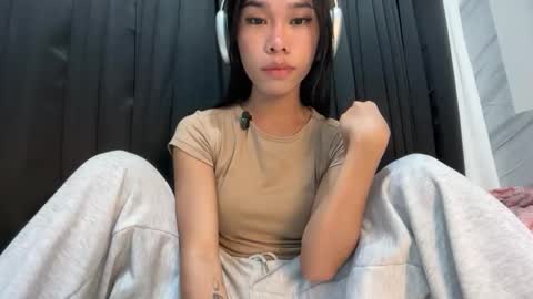 Snapshot of asian_aki chatting on March 22, 2026, 3:59 pm Marj online show from March 22, 2026, 3:59 pm
