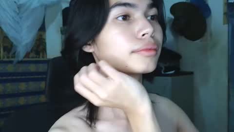 asian_babyboi online show from November 28, 2025, 4:20 pm