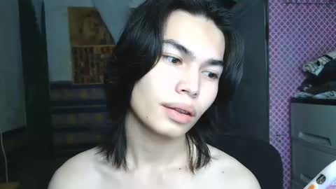 asian_babyboi online show from January 13, 2026, 12:43 pm