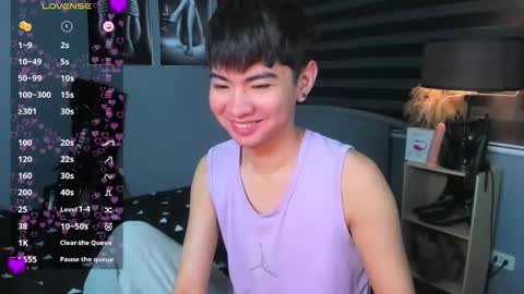 Aidan online show from December 9, 2024, 4:56 am