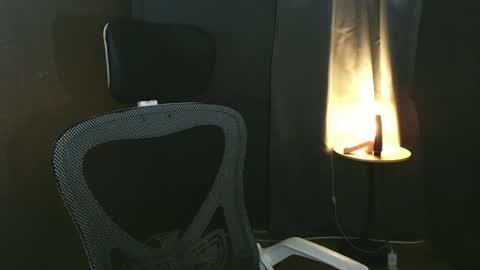 Snapshot of asian_hunk_moreno chatting on June 18, 2026, 3:16 pm Yuri online show from June 18, 2026, 3:16 pm